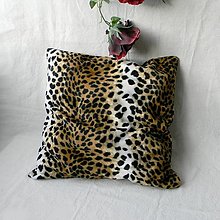 Úžitkový textil - Tigrovaná návliečka 40cm x 40cm - 15608648_