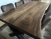 Nábytok - Jedálenský stôl z veľmi starého orieška - 15608955_