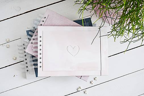 Papiernictvo - Svadobná kniha hostí - srdiečko A5 - 15609863_