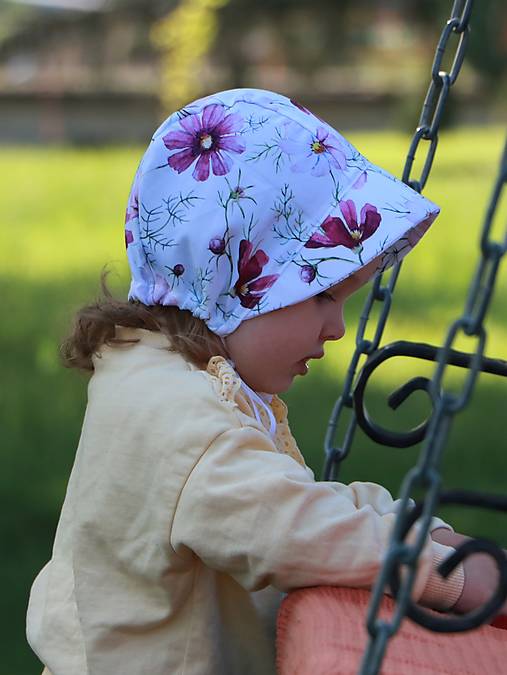 Letný detský čepiec letné kvety prémiová bavlna