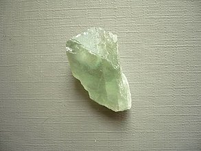 Minerály - Surový kámen - fluorit 26 mm, č.83f - 15614990_