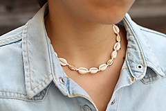 Náhrdelníky - mušľový choker - 15613489_
