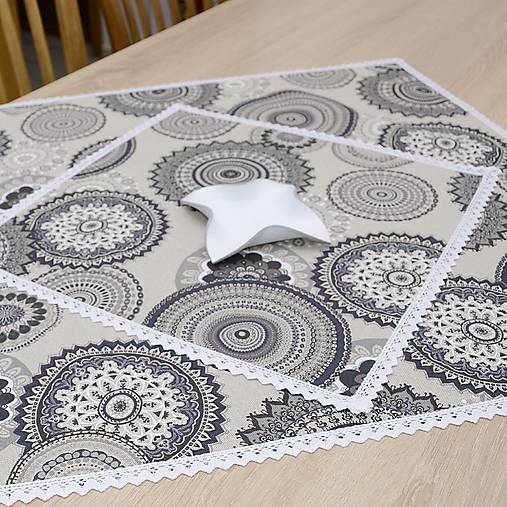 Úžitkový textil - ROMANA - čiernosivá mandala - štvorcový obrus - 15615901_