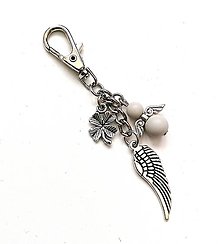 Kľúčenky - Kľúčenka "krídlo" s anjelikom (sivá) - 15619873_