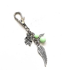Kľúčenky - Kľúčenka "krídlo" s anjelikom (zelená svetlá) - 15619876_