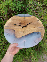 Hodiny - Orechové nástenné hodiny s epoxidom 40cm - 15620814_