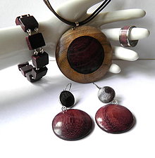 Sady šperkov - prívesok a náušnice z dreva Amarant... - 15621246_