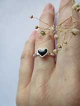 Prstene - Prsteň čierne srdce - 15631401_