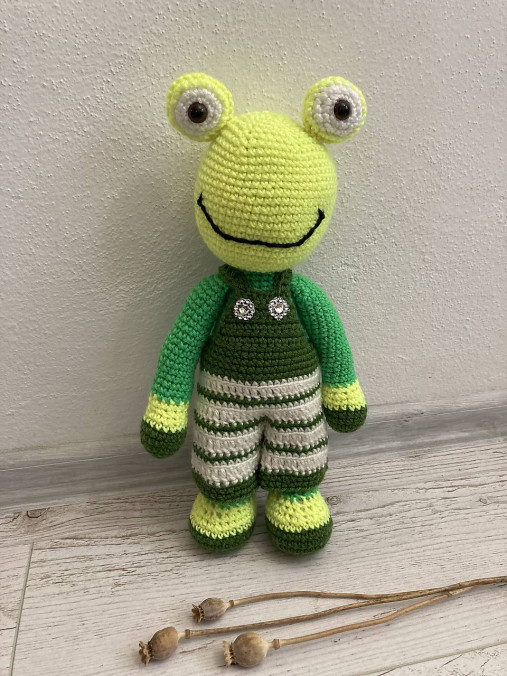 Hračky - žaba-žabka /háčkovaná hračka/ - 15630913_