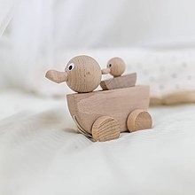 Hračky - Drevená kačička na ťahanie - 15643430_