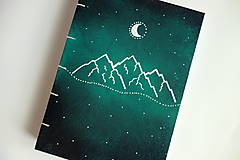 Papiernictvo - Kreslený zápisník Noc na horách A5 - 15644703_
