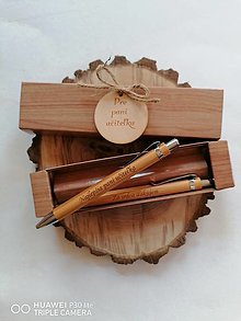 Tabuľky - Sada s gravírovanym perom a pentelkou pre učiteľov _ medailón - 15644336_