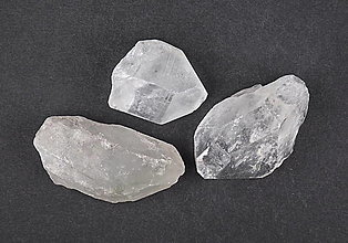 Minerály - Krištáľ 3 e225 - 15646140_