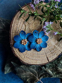 Náušnice - Modré kvetinové náušnice MIDNIGHT DAISY - 15648718_