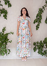 Šaty - Pestrofarebné maxi šaty s výrazným pásom a riasenou sukňou (Gypsofila) - 15649746_