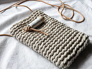 Kabelky - Malá háčkovaná kabelka s ozdobnou keramikou béžová - 15653161_