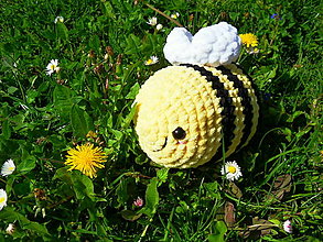 Hračky - Mäkučká a milučká včielka od DOMI :-) - 15654740_