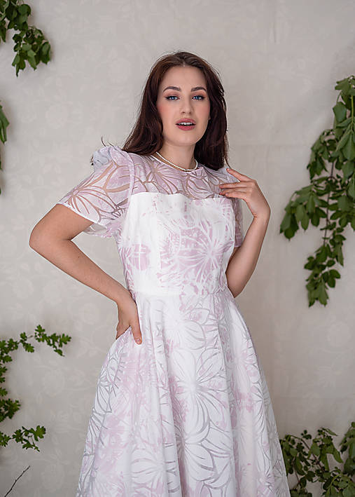 Bielo-ružové organzové šaty s maxi kruhovou sukňou (Alisma)