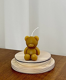 Darčeky pre svadobčanov - Dekoračná sviečka z včelieho vosku - macko v natural žltej farbe - 15658476_