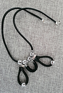 Náhrdelníky - Kožený náhrdelník so slzičkami - 15659399_