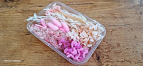 Suroviny - Dekoratívne sušené kvietky - Ružový Mix v krabičke - 15666014_