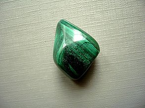 Minerály - Troml. kámen – malachit 23 mm, č.25f - 15668226_