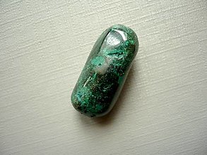 Minerály - Troml. kámen – malachit 24 mm, č.29f - 15668282_