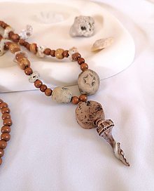 Náhrdelníky - Naturálny náhrdelník, drevo, keramika, kameň, mušle - 15668134_
