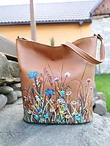 Kabelky - EVA "lúka2" kožená kabelka s pyrografiou a maľbou - 15671510_