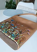 Kabelky - EVA "lúka2" kožená kabelka s pyrografiou a maľbou - 15671517_