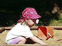 Detské čiapky - Letný detský šilt sova na ružovofialovej - 15681583_
