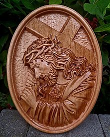 Dekorácie - 3D Drevorezba Ježiš nesúci kríž. - 15682075_