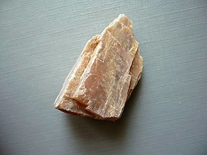 Minerály - Surový měsíční kámen 33 mm, č.40f - 15683968_