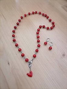 Sady šperkov - Červený náhrdelník s náušnicami - srdce - chirurgická oceľ  - 15687736_