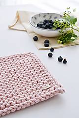 Úžitkový textil - Pletená podložka do kuchyne pastel 18x18 (Ružová) - 15687780_