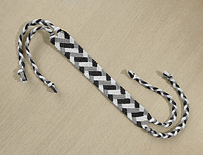 Náramky - Pletený koberec - pletený náramok (čiernobielo sivý) - 15688275_
