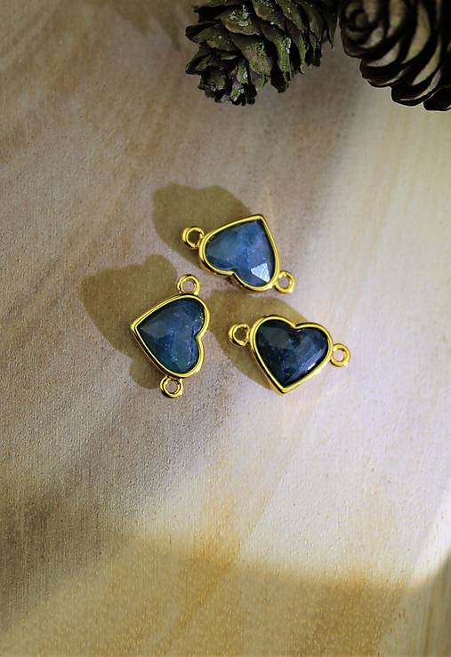 Minerály - apatit korálky medzikusy 11x17mm (v zlatom lemovaní) - 15692374_