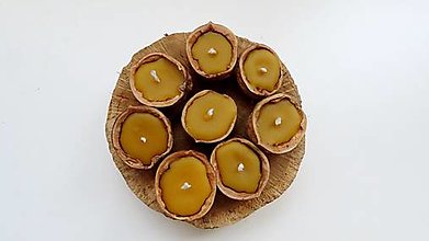 Svietidlá a sviečky - Plávajúce sviečky - včelí vosk - 15692224_