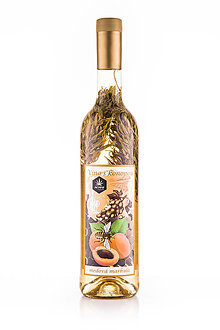 Alkoholické nápoje - Víno s konopou - medová marhuľa - 15694551_