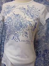 Topy, tričká, tielka - Tričko " Les Roses " v modrej - 15698005_