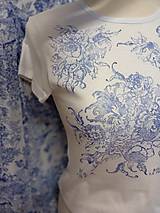 Topy, tričká, tielka - Tričko " Les Roses " v modrej - 15698007_