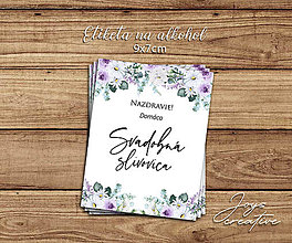 Úložné priestory & Organizácia - Samolepiace svadobné etikety na víno v dizajne s fialovými kvetmi  (kvetiny s margarétkami) - 15700102_