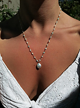 Náhrdelníky - Penelope - náhrdelník v štýle ruženca s perlou a amazonitom - 15699425_