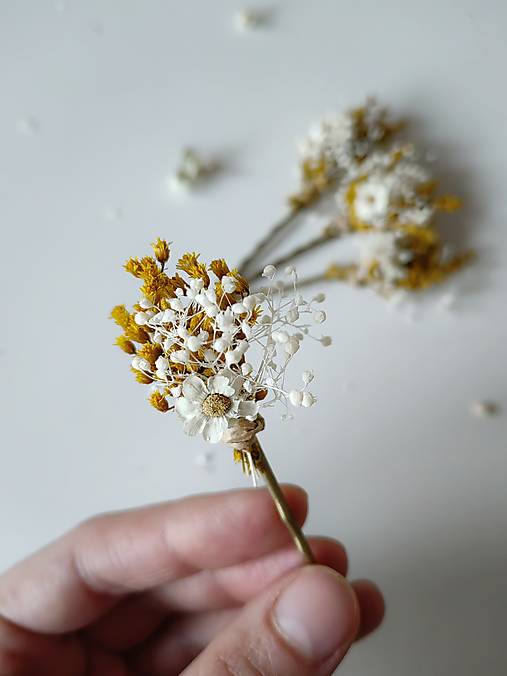 Kvetinové sponky "tak nežne mi"