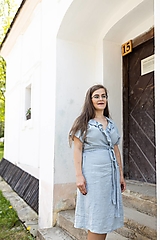 Šaty - Ľanové zavinovacie šaty s volánom - 15706384_