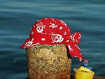 Detské čiapky - Letný detský šilt pirát na červenej - 15706706_