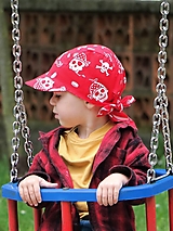 Detské čiapky - Letný detský šilt pirát na červenej - 15706707_
