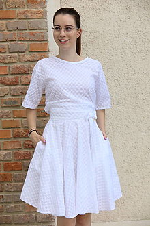 Sukne - Kruhová madeirová biela sukňa s vreckami Lovely - 15708582_