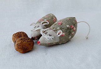 Hračky - FILKI myška (khaki kvietkovaná) - 15706567_