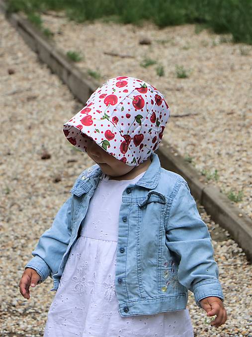 Letný detský čepiec čerešne prémiová bavlna